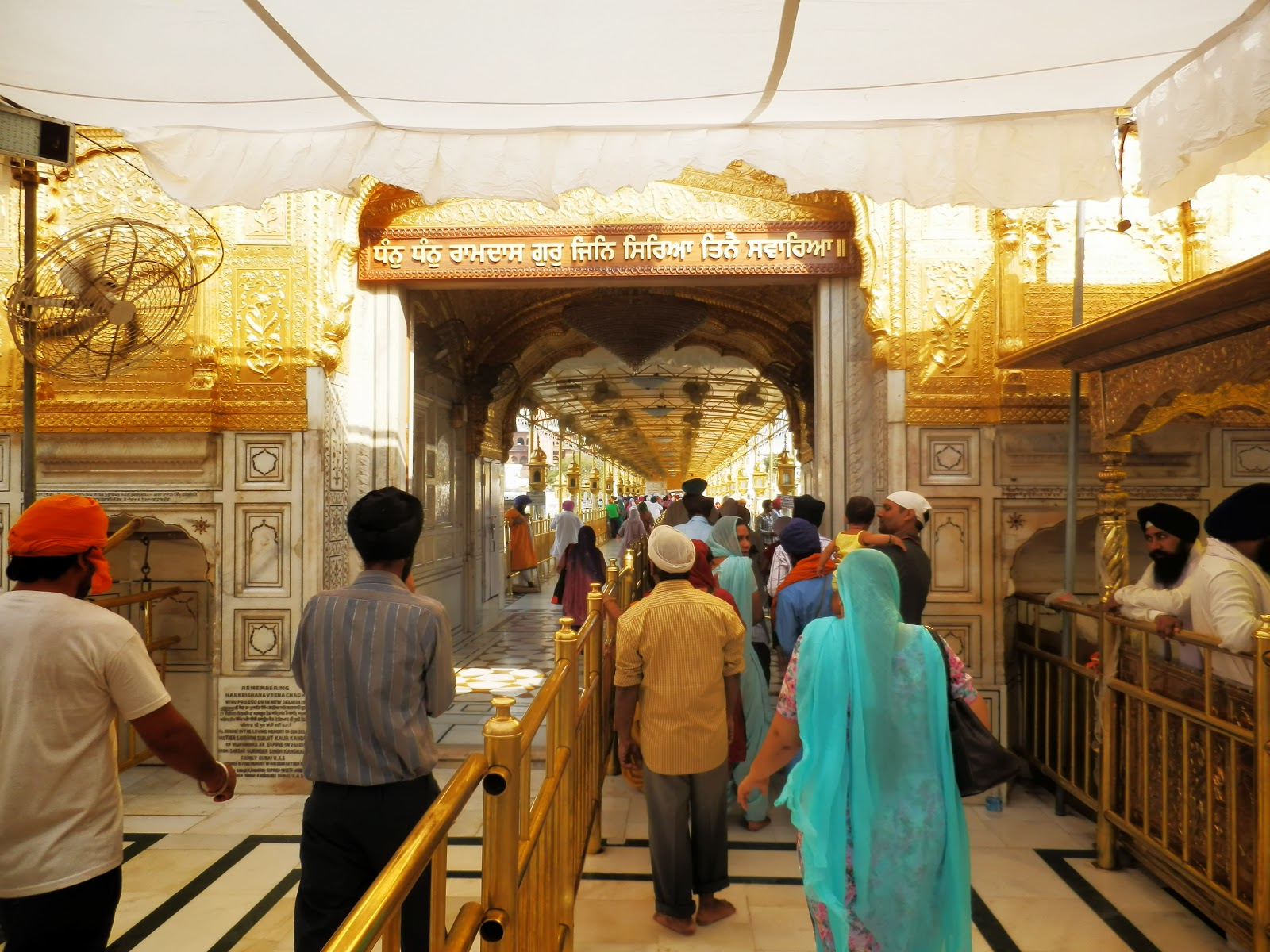 シク教の聖地 黄金寺院をじっくり拝観!デリー・アムリトサル6日間ツアー